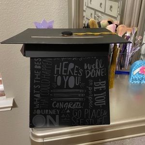 Graduation hat- card holder
